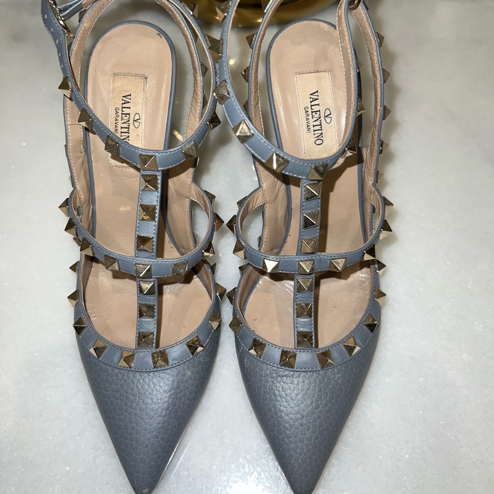 Valentino Rockstud Heels size 37 1/2